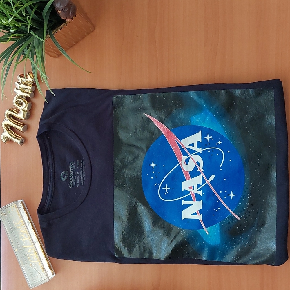 COPY - Akademiks NASA boys t-shirt size medium. Great condition.🌌